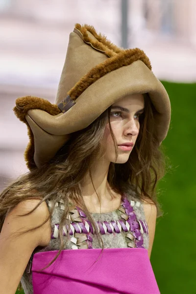 Look 86
